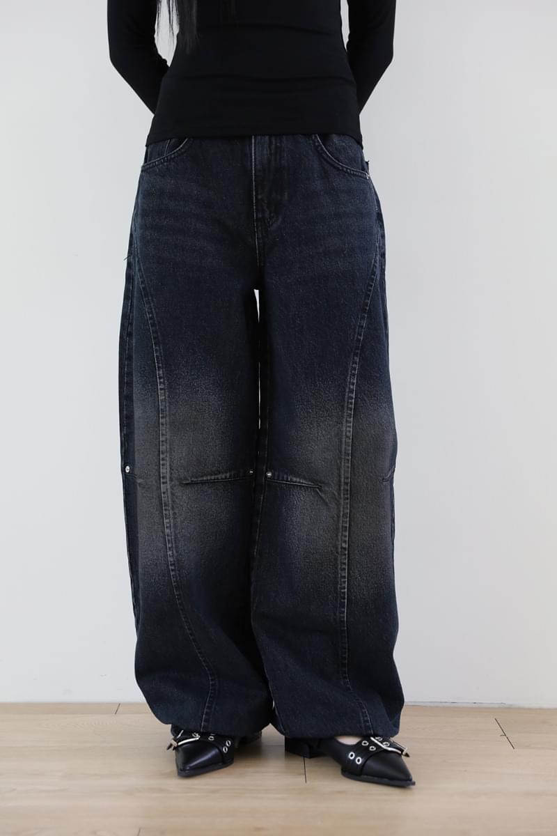 【COLOR iN ID】Pintuck dark pants COLOR iN ID - Devil wide pintuck denim - Codibook.