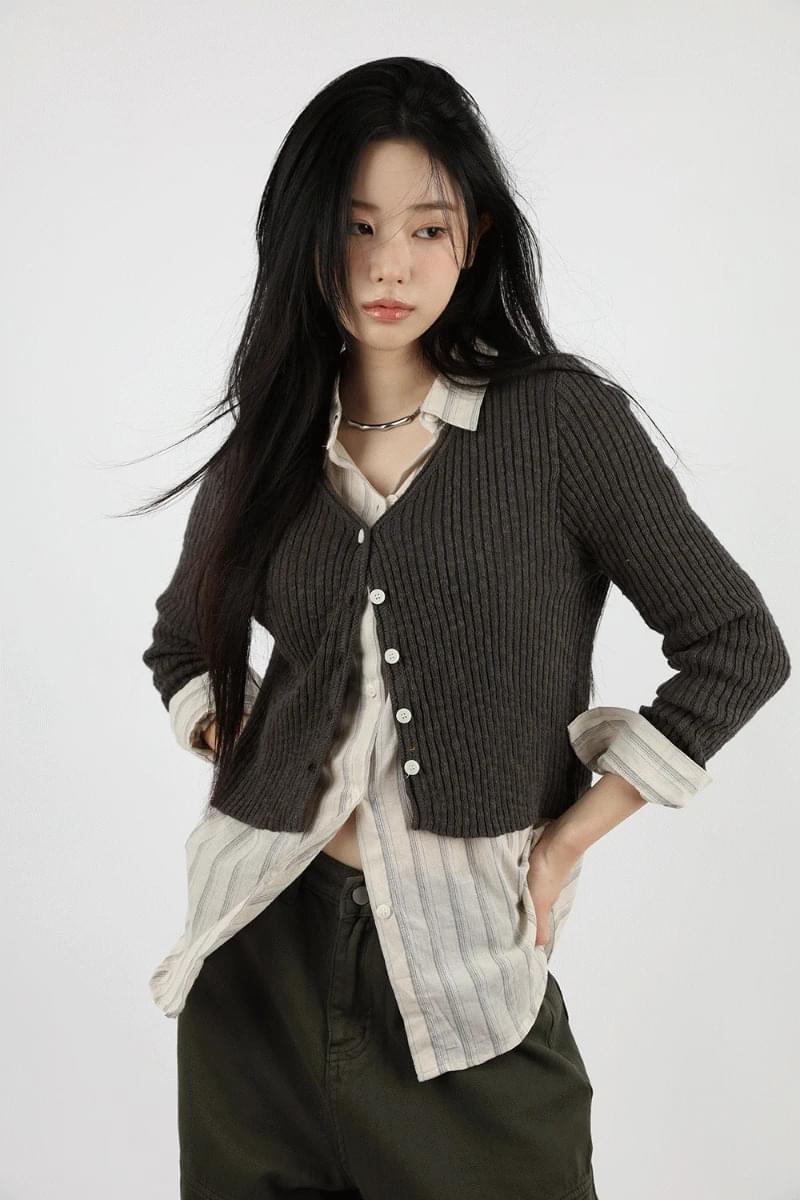 EL V Crop Cardigan