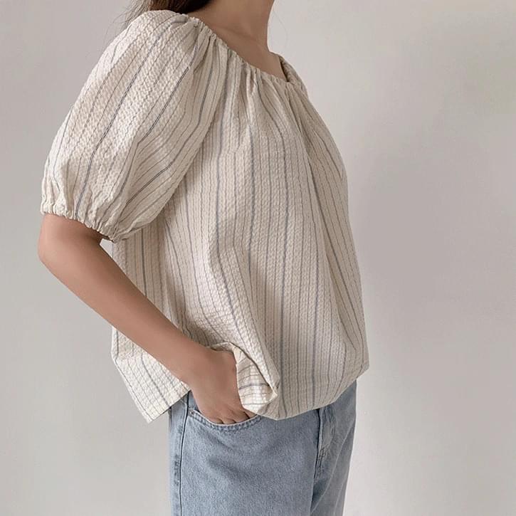 Abang Julji short sleeve blouse