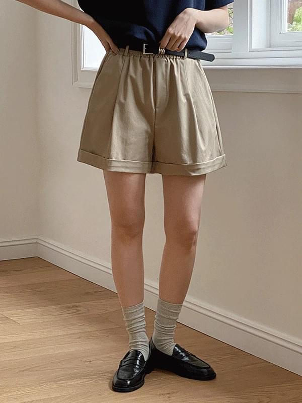 ショートパンツ