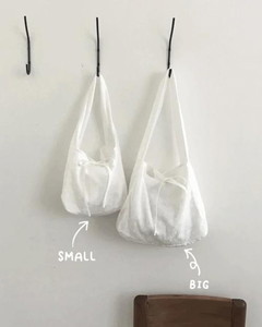 Muh punching lace ribbon cotton bag