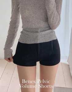 Venez Pelvic Volume Shorts