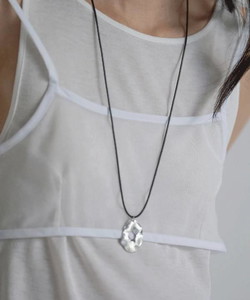 ライルボールドペンダントネックレス