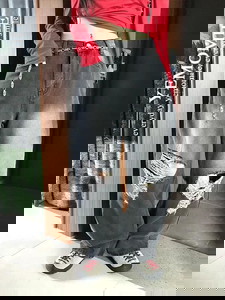 磨破水洗寬鬆丹寧牛仔褲