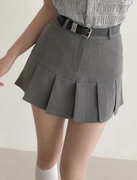 pleated-skirt