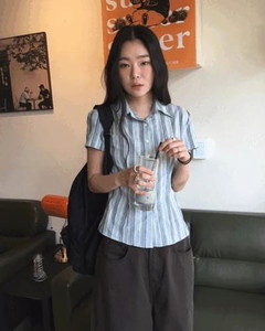 String flare check shirt