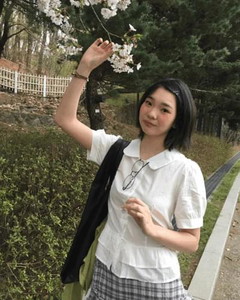 Le Petit Ruffle Blouse *Available for bulk shipping on April 24th
