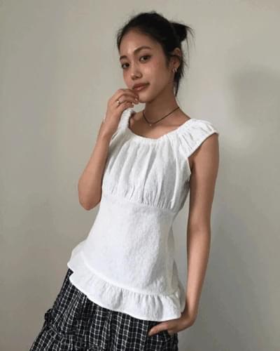 Flower ombre shirring blouse