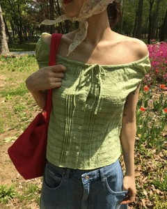 Fit-a-pat pintuck blouse