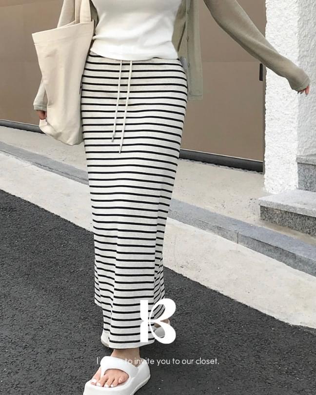 Maxi striped long skirt