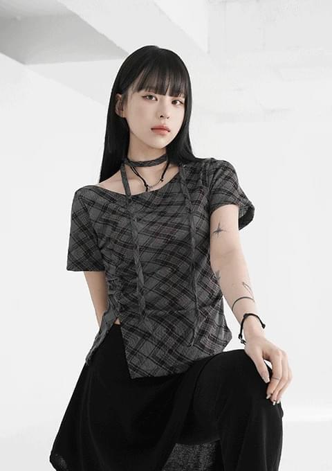 쿠브 체크티셔츠