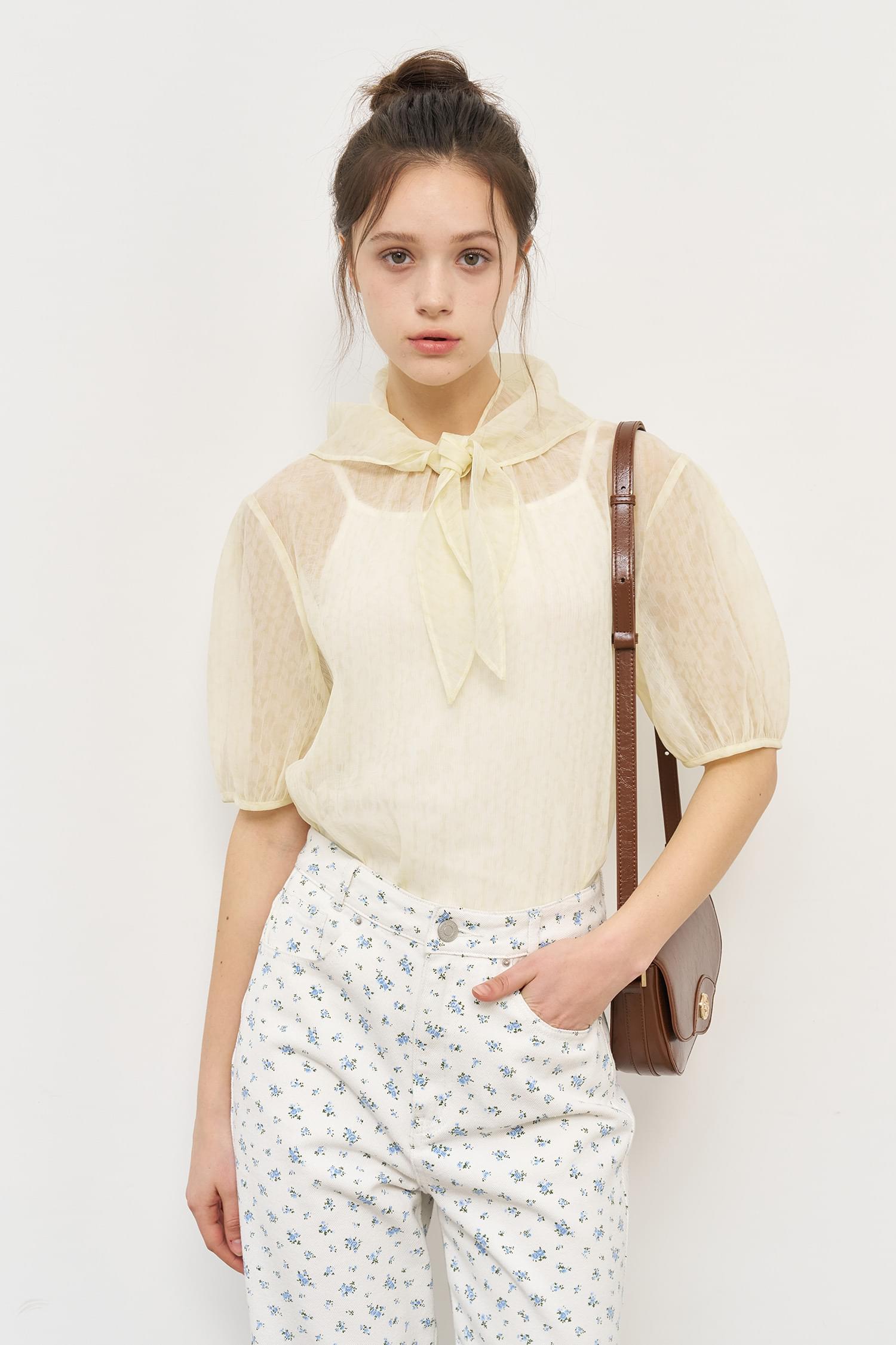 WOMAN 시스루 플라워 스카프 블라우스