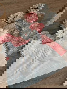 皺褶紗紋蕾絲無袖方領襯衫