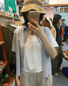 Pin seersucker half shirt