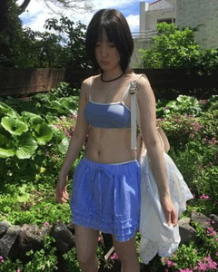 泡泡紗格紋迷你短裙