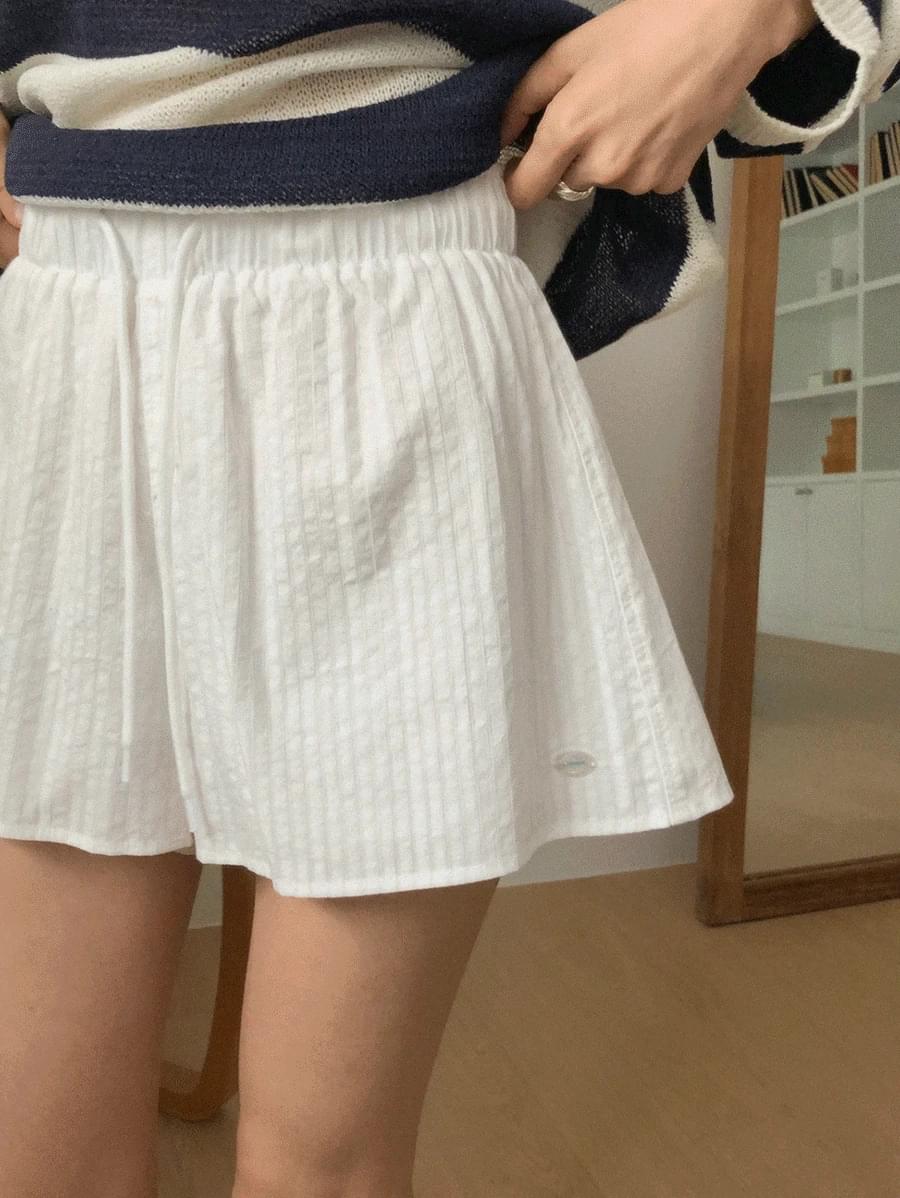 flared-skirt