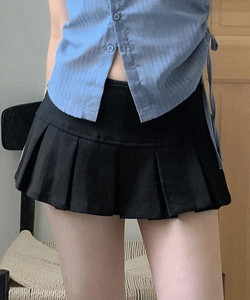マチョプリーツミニスカート