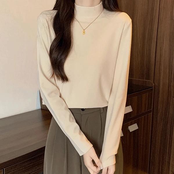 Mood Basic Half Turtleneck T-Shirt