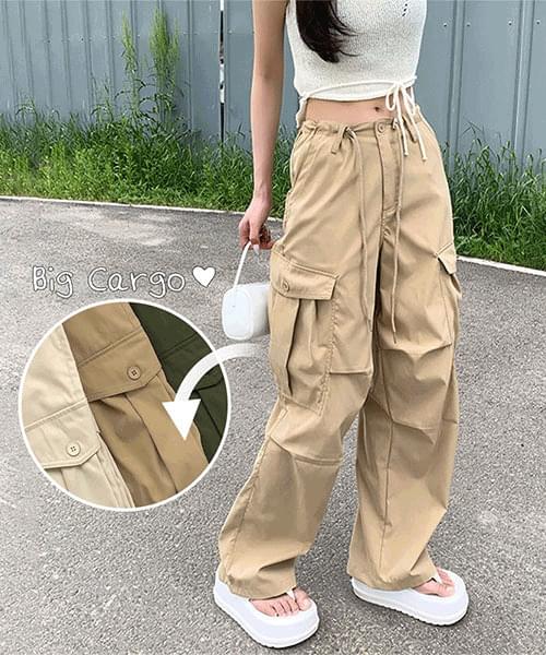 大口袋鬆緊綁帶工裝風寬鬆長褲