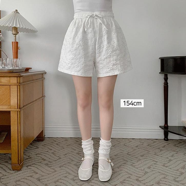 Flower Embo 3 Banding Shorts