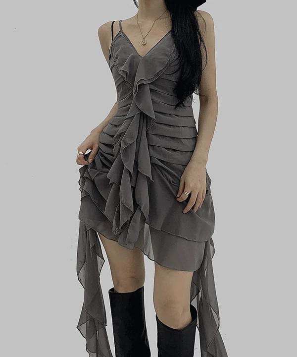 フォルデイリーデートフリル肩紐ミニワンピース