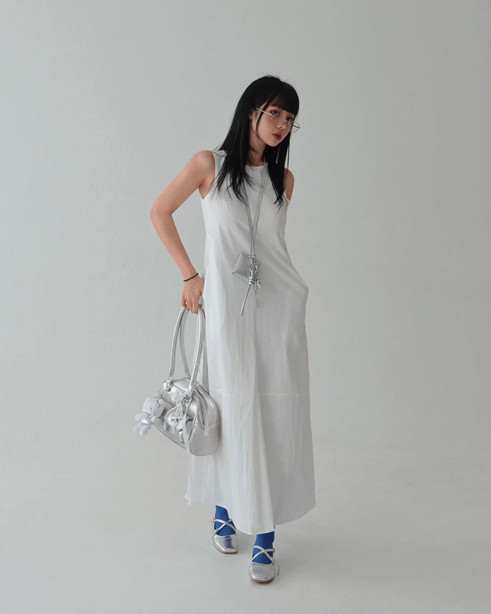 Balloon Pocket Pintuck Long Dress