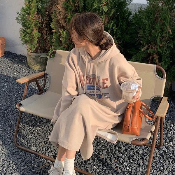 Yubil Lettering Fleece-lined Hooded Dress