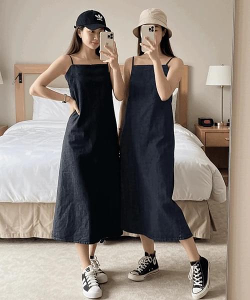 Midi Dresses