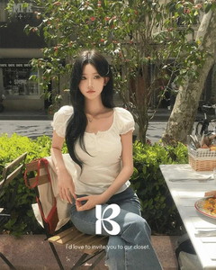 Bli short-sleeved blouse