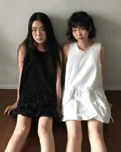 絲緞質感蝴蝶結泡泡袖洋裝