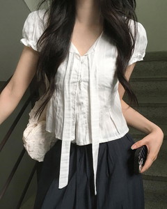 Loha tie string puff short sleeve blouse