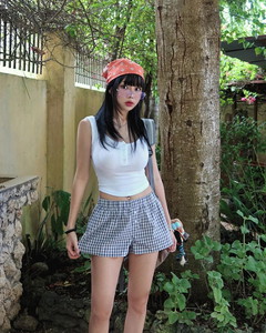 排扣羅紋短版無袖上衣