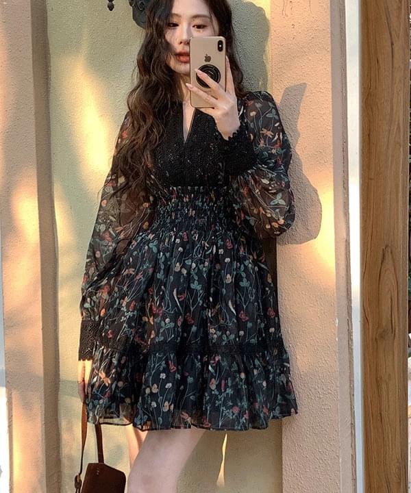 Olena Flower Pattern Chiffon Flare Mini Dress