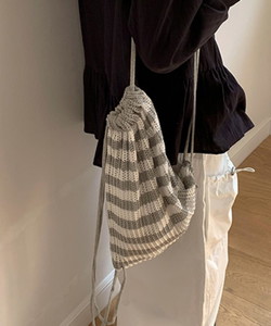 編織條紋手提水桶包