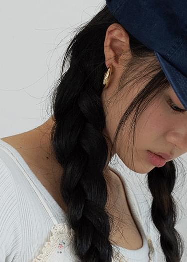 earring