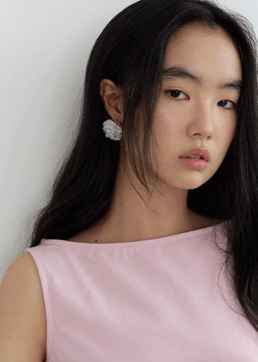 stud-earrings