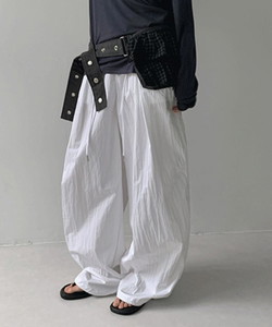 抽繩寬版長褲