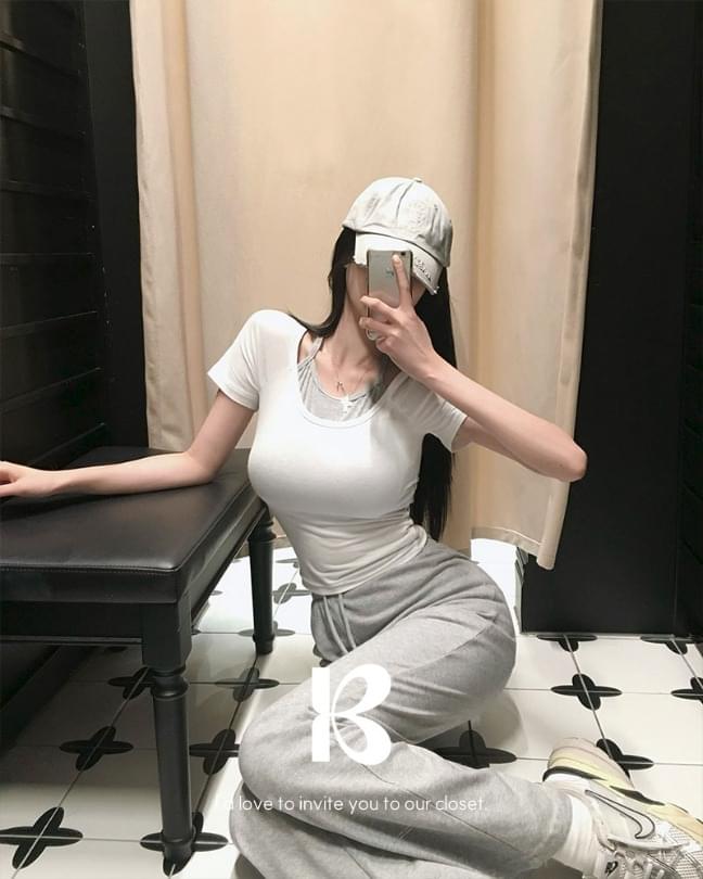 One-piece halter layered short-sleeved T-shirt