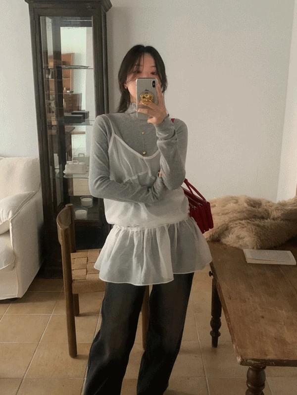 Repeated Fleece-lined Ribbed t-shirt