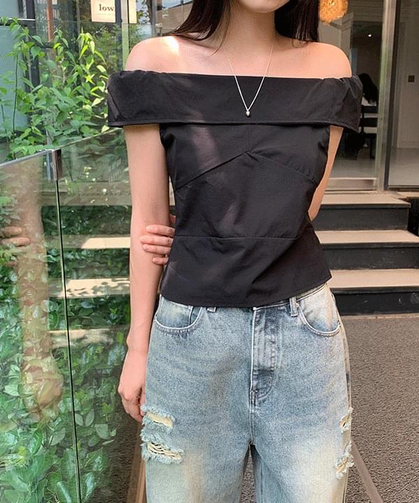 Cellut Nylon Split Off Shoulder Blouse -2color