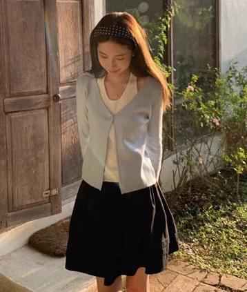 Eight cardigan set