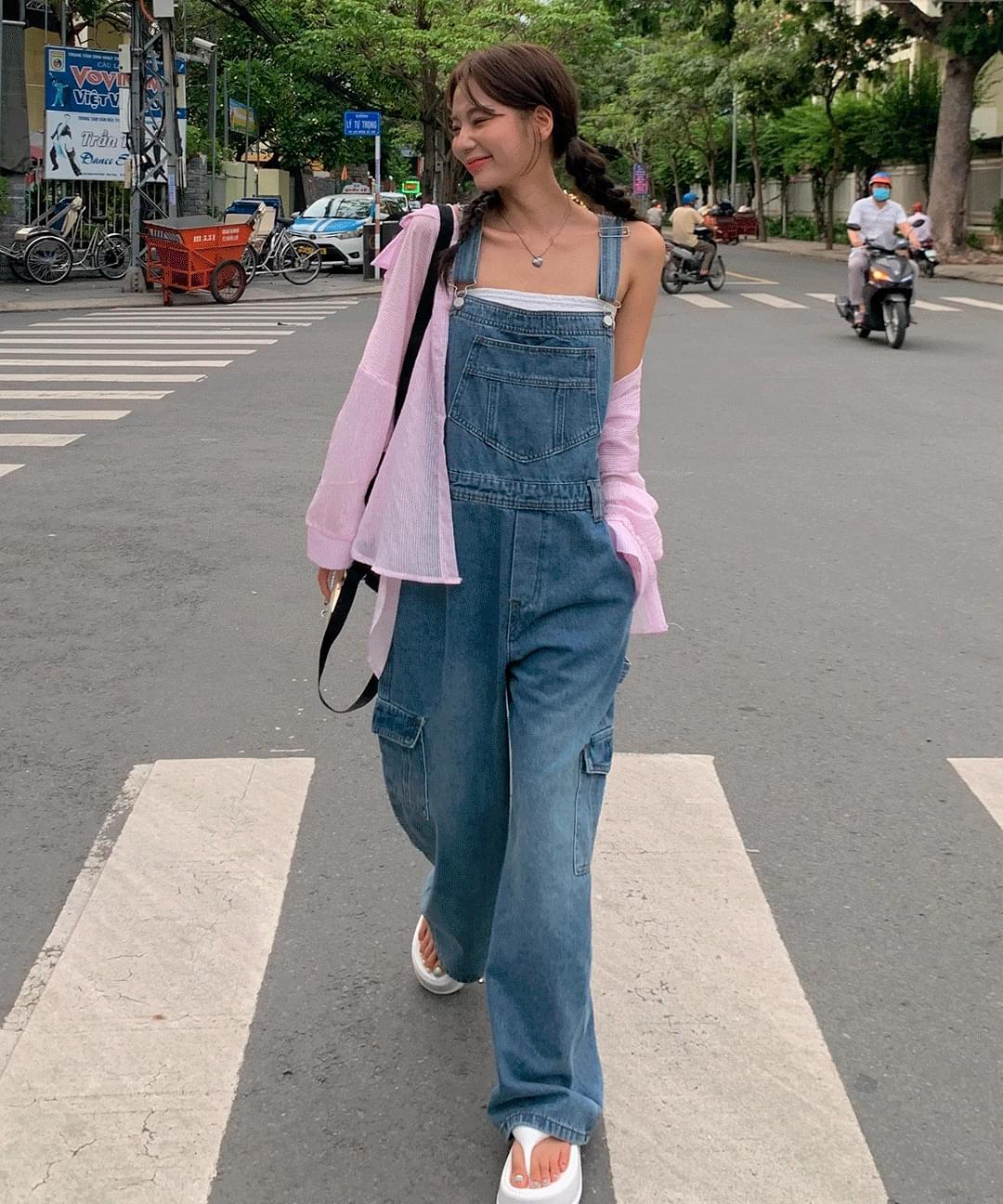 Sunny Daily Wide Cargo Pocket Suspender Denim Pants