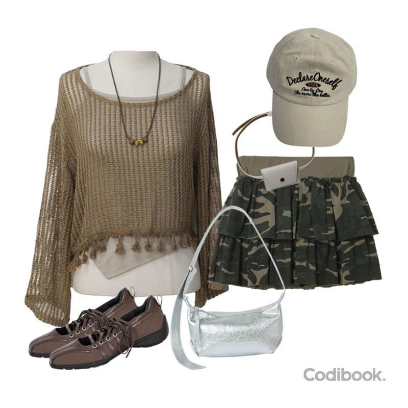 porterna 로시 크랙 숄더 백,Dearlow 벨리브 클래식 스퀘어 레이스업 스니커즈,MANDARINE TREE 디클레 레터링 자수 여름 빈티지 볼캡 야구모자 캡모자 6 color등을 매치한 코디